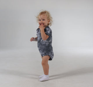 Dyenomite Deal - Crystal Dye Infant Bodysuit - Silver